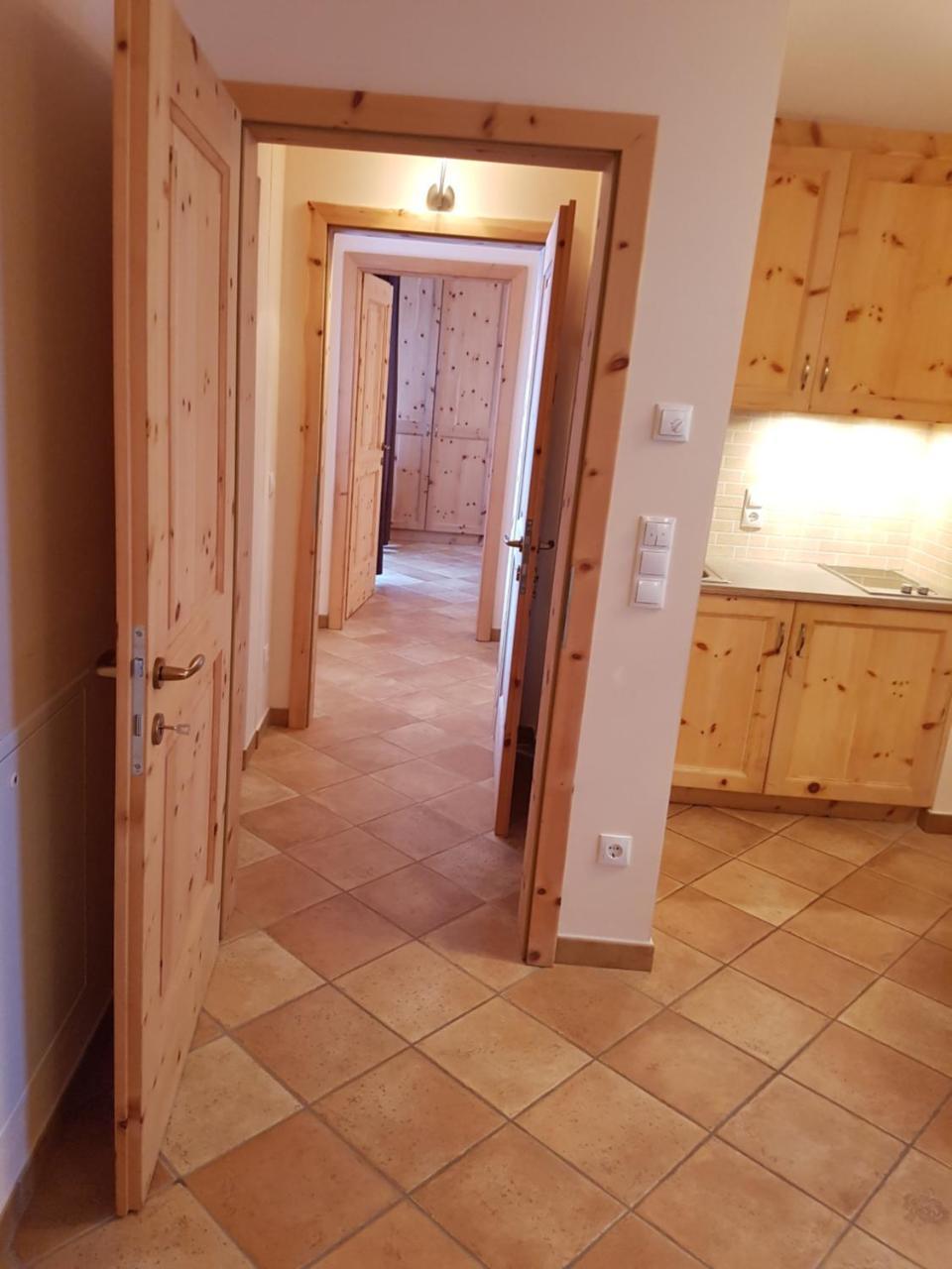 Residenze Sonnenschein Aparthotel Villabassa Bagian luar foto